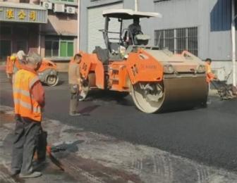 長安工業園區瀝青路面攤鋪